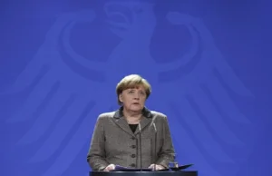 Piekło imigranckie przed Niemcami, a prawo moralne ciągle w Angeli Merkel