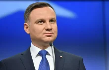 "Duda aresztuje internautę!" Jak brakiem kontekstu media bawią się w politykę