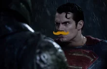 Magia Kina - usuwanie wąsów u Supermana