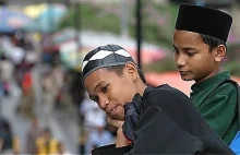 Muzułmanie skarżą szkołę z powodu… dużej liczby muzułmańskich dzieci w klasie