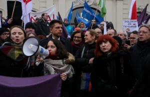 KOD i opozycja docenieni. Rosja zadowolona z zadymy, jaką urządzili