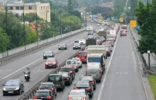 "Żeby skręcić w prawo, trzeba skręcić w lewo i zawrócić".