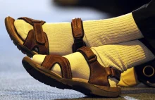 Norweskie media lansują modę na skarpety w sandałach