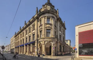 PKO sprzedało budynek, w którym przez ponad 100 lat działał bank.