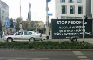 Homofobiczny billboard na kółkach. Jest zawiadomienie do prokuratury