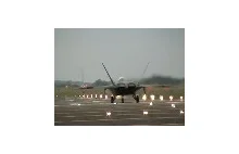 Tak startuje F-22 Raptor