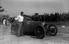 Barney Oldfield i wspaniały Golden Submarine. 1917 rok | Fotografia