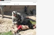 Zobacz zdjęcia żołnierzy pozujących obok ciał ich ofiar w Afganistanie