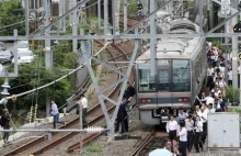 W Japonii zatrzęsła się ziemia. W Osace zamknięto metro i wstrzymano...