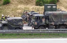 Wypadek z udziałem żołnierzy US Army na A18. Kilka osób rannych