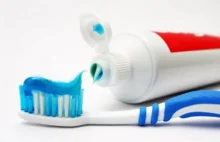 Fluor w pożywieniu i pastach do zębów. Czy stwarza prawdziwe zagrożenie?