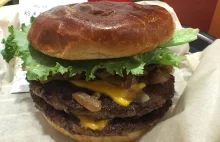 Sam skomponuj wypasionego hamburgera w McDonaldzie. Nadchodzi przyszłość !