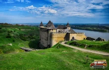 Zamek w Chocimiu - malownicza twierdza na prawym brzegu Dniestru