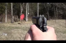 Strzelanie z broni palnej- widok z pierwszej osoby