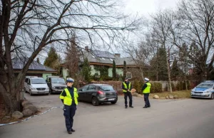 Zamordował siekierą rodziców i brata. Marcel C. ma postawione zarzuty