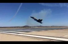 F/A-18 Hornet wzbija się w powietrze