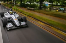 Pierwszy wyścig w Formule E samochodów elektrycznych przed nami.