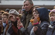 Poland Catholics hold controversial prayer day on borders