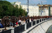 Moskwa: Most Łużkowa i drzewka miłości