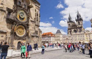 Ukraińcy coraz częściej olewają Januszexy i jadą do Czech na polskich wizach