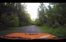 Efektownie uchwycony wypadek Skody 130 LR podczas Podbrdská Rally Legend 2016