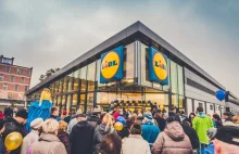 Lidl wprowadza płatny parking w niektórych sklepach