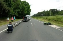 Promno-Stacja: Motocyklista uderzył w samochód i uciekł z miejsca wypadku...