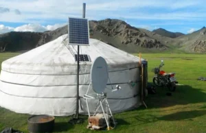 Mongolscy nomadzi zrobili upgrade swoich namiotów ( ͡° ͜ʖ ͡°)