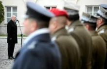 Antoni Macierewicz chce degradować żołnierzy za służbę w PRL i III RP