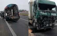 Szarpanina na S8 - kierowca busa i osobówki zginęli pod kołami ciężarówki...