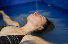 Floating w kapsule deprywacji sensorycznej – pomysł na prezent i relaks