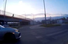 Lublin: To już kolejna niebezpieczna sytuacja na tym skrzyżowaniu [wideo]...
