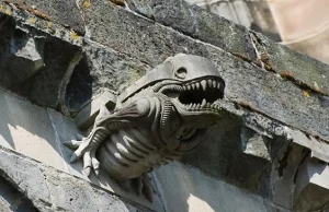 Rzygacz na XIII-wiecznym kościele wygląda jak potwór z filmu „Obcy”