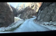 Ekstremalna droga do wsi Hinalug (Khinalug) (2350 m.n.p.m. ) w Azerbejdżanie