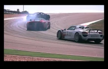 Ferrari LaFerrari vs McLaren P1 vs Porsche 918 Spyder
