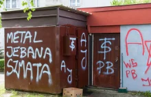 Zemścili się za usuwanie graffiti. Pomazali całą ulicę