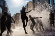 To rekord wszech czasów. Francja walczy z hydrantami odkręcanymi przez migrantów