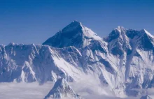 Nepal: Temperatura lodowców pod Mount Everestem wyższa niż oczekiwano