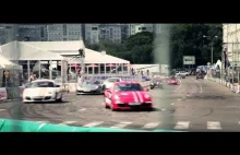 Uliczny wyścig Porsche w Moskwie