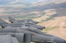 Turcy znów bombardują kurdyjskie bazy!