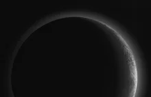 New Horizons przysłała kolejne zdjęcia (w tym piękne zdjęcie Plutona!) i dane