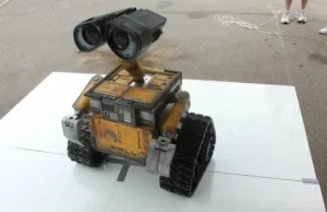 Facet spędził dwa lata budując realistycznego i niesamowitego WALL-E'go