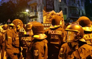 Brutalne starcia w Berlinie. Rannych zostało 123 policjantów