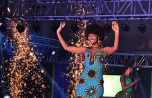 Chwile grozy w finale Miss Africa. Zapłonęły włosy zwyciężczyni.