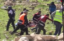 Grożenie bronią ratownikom to norma w Palestynie