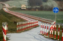 Pamiętacie las barierek na drodze rowerowej? Powstaną tam stacje drogi krzyżowej