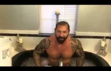 Dave Batista "wygrał" Ice Bucket Challange