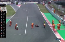 Niezwykły wypadek po zakończeniu wyścigu Moto2