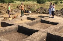 W Stobnie odkryto osadę z epoki neolitu, sprzed blisko 7 tys. lat | Strefa...