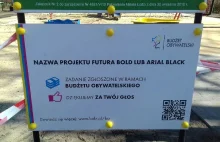 Nazwa placu zabaw w Łodzi? Futura Bold lub Arial Black